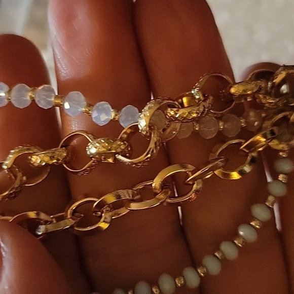 Massini Gold Chsin Blues Beaded Adjustable Bracelet - Picture 6 of 7